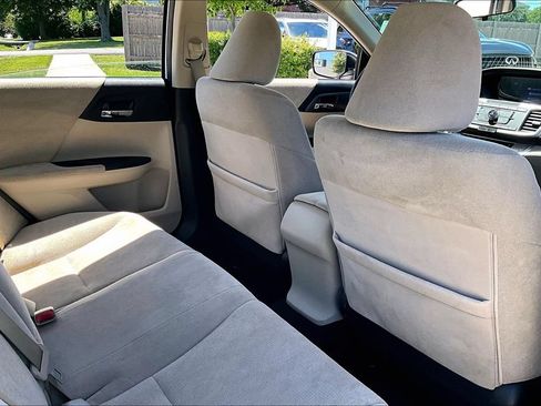 Used 2013 Honda Accord LX image 28