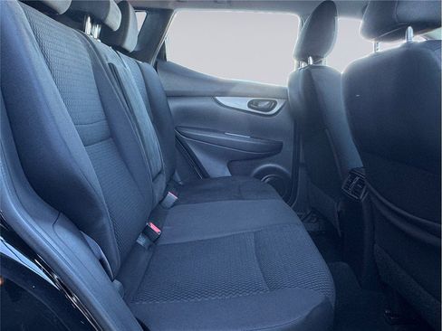 Used 2018 Nissan Rogue Sport S w/ S Appearance Package image 21