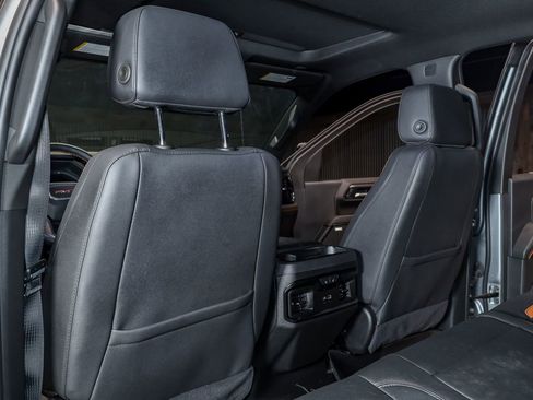 Used 2025 GMC Sierra 3500 AT4 w/ AT4 Premium Plus Package image 22