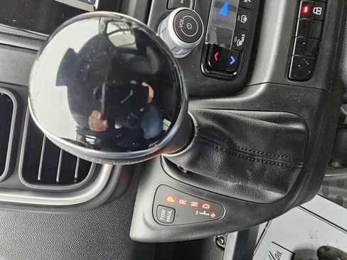 New 2025 RAM ProMaster 1500 w/ Quick Order Package 22G SLT image 17