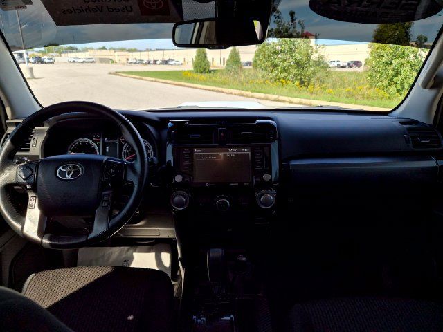 Used 2023 Toyota 4Runner TRD Off-Road AWD/4WD image 33