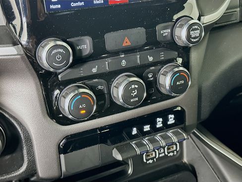 Used 2022 RAM 1500 Big Horn image 23