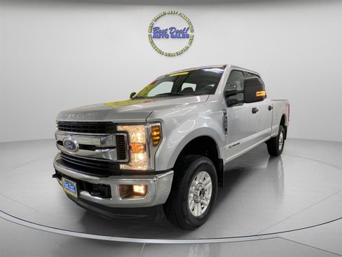 Used 2019 Ford F250 XLT image 1