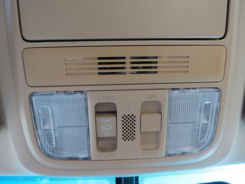 Used 2012 Honda Accord EX-L image 21