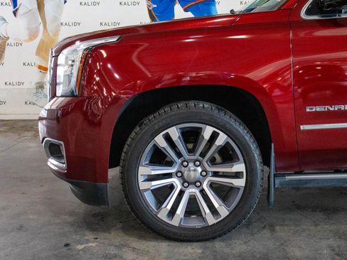Used 2018 GMC Yukon Denali AWD/4WD image 16