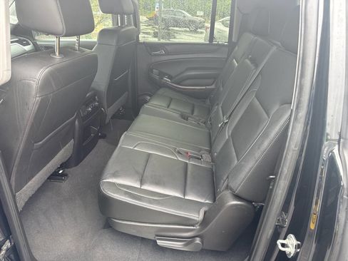 Used 2020 Chevrolet Suburban LT AWD/4WD image 5