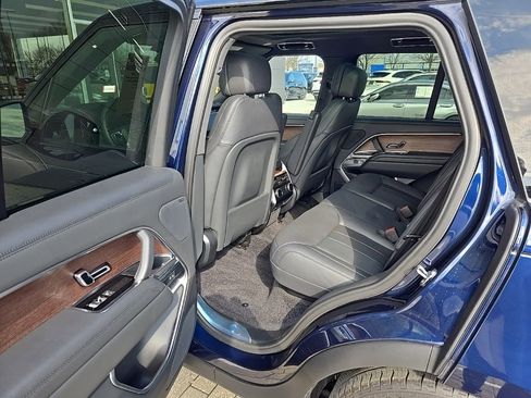 Certified 2023 Land Rover Range Rover SE image 17