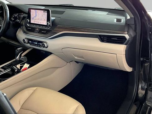 Used 2022 Nissan Altima 2.5 SL FWD image 25