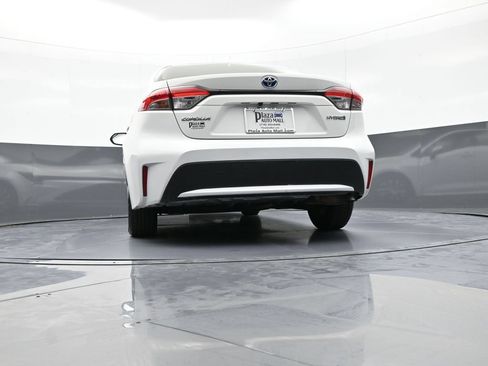Certified 2020 Toyota Corolla LE FWD image 29