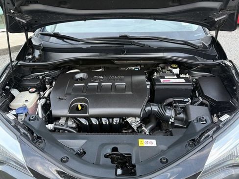 Used 2021 Toyota C-HR LE image 37