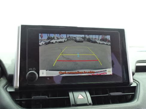 Certified 2025 Toyota RAV4 LE AWD/4WD image 29