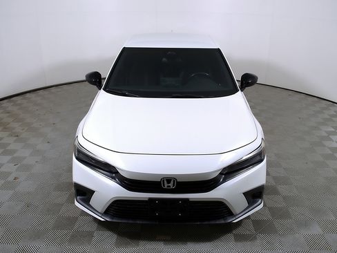 Used 2023 Honda Civic Sport image 4