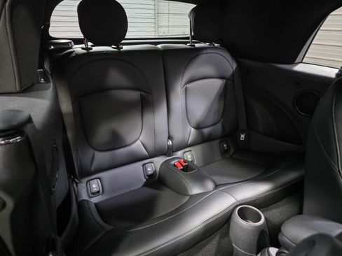 Used 2018 MINI Cooper S FWD image 18
