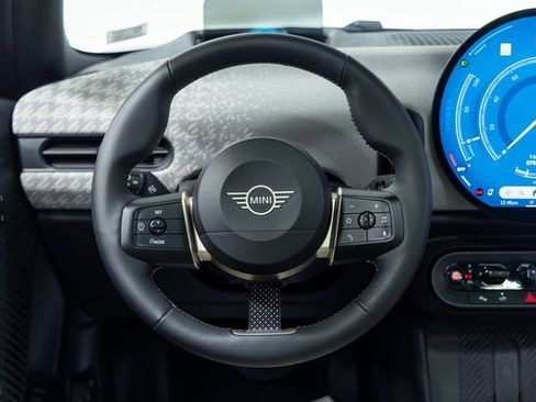 Certified 2025 MINI Cooper S image 16