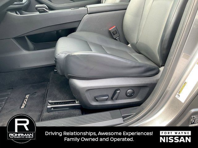 Certified 2023 Nissan Rogue SV w/ SV Premium B Package AWD/4WD image 33