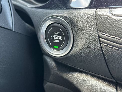 Used 2021 Buick Encore GX Essence AWD/4WD image 22