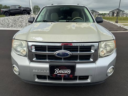 Used 2009 Ford Escape XLT AWD/4WD image 2