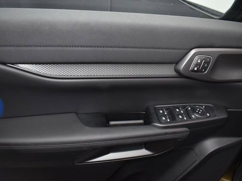 Used 2025 Ford Ranger Raptor image 14