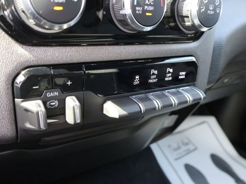 New 2026 RAM 1500 Classic Warlock image 37