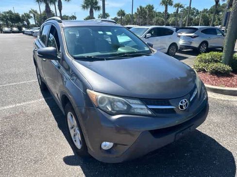 Used 2014 Toyota RAV4 XLE AWD/4WD image 9