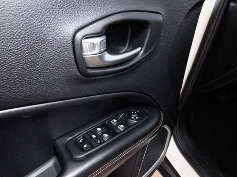 Used 2020 Jeep Compass Latitude w/ Popular Equipment Group image 10