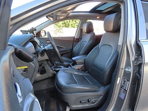 Used 2017 Hyundai Santa Fe Sport FWD image 11