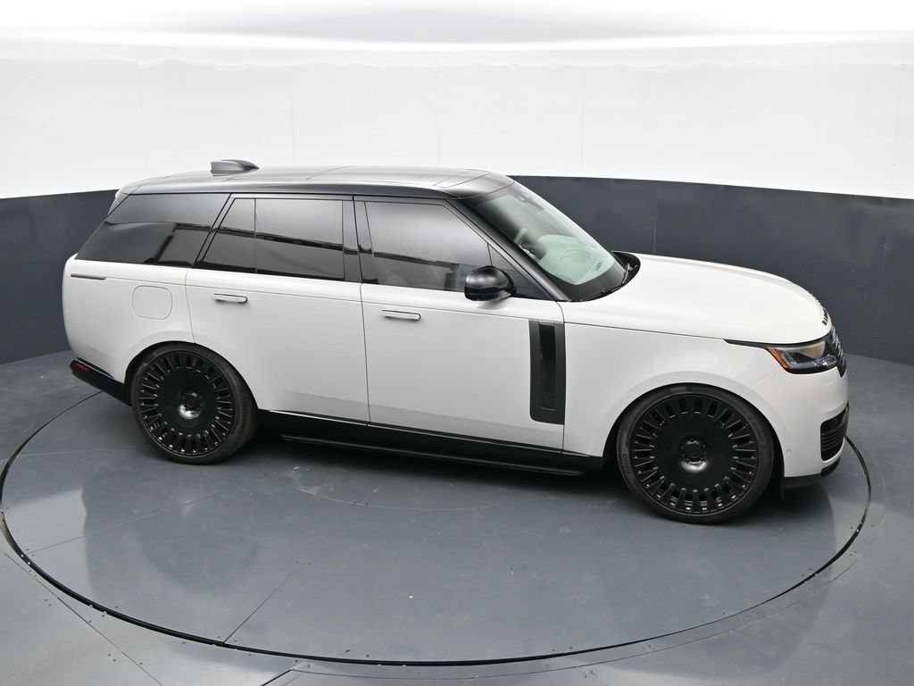 Used 2025 Land Rover Range Rover SV AWD/4WD image 36