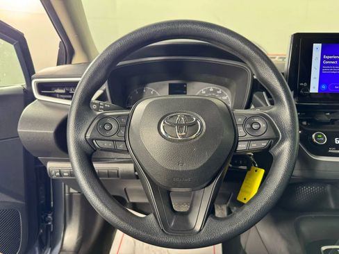 Used 2025 Toyota Corolla LE image 13