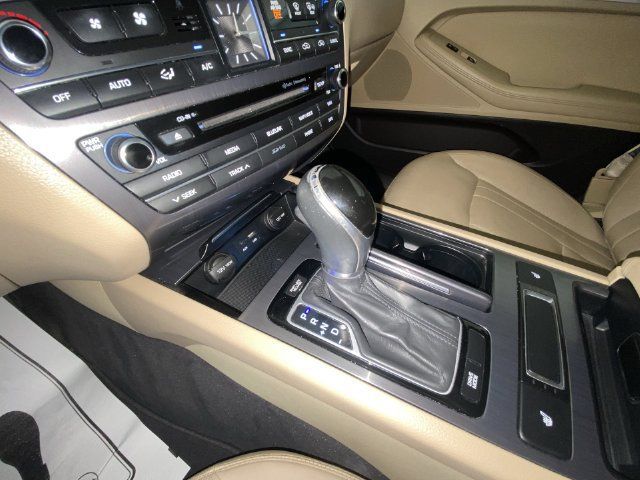 Used 2015 Hyundai Genesis 3.8 RWD image 20