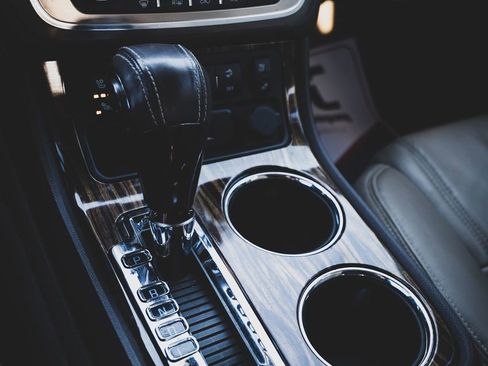 Used 2016 GMC Acadia Denali image 15