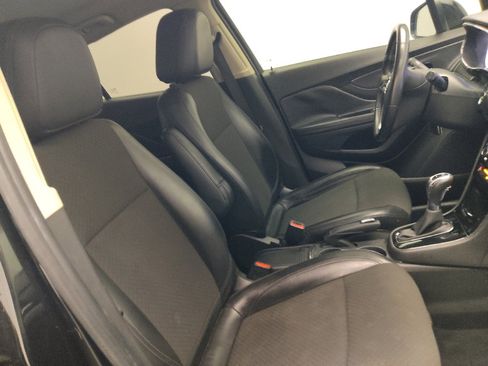 Used 2020 Buick Encore Preferred w/ Safety Package FWD image 21