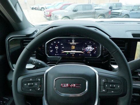 New 2026 GMC Sierra 3500 SLT w/ SLT Premium Package image 28