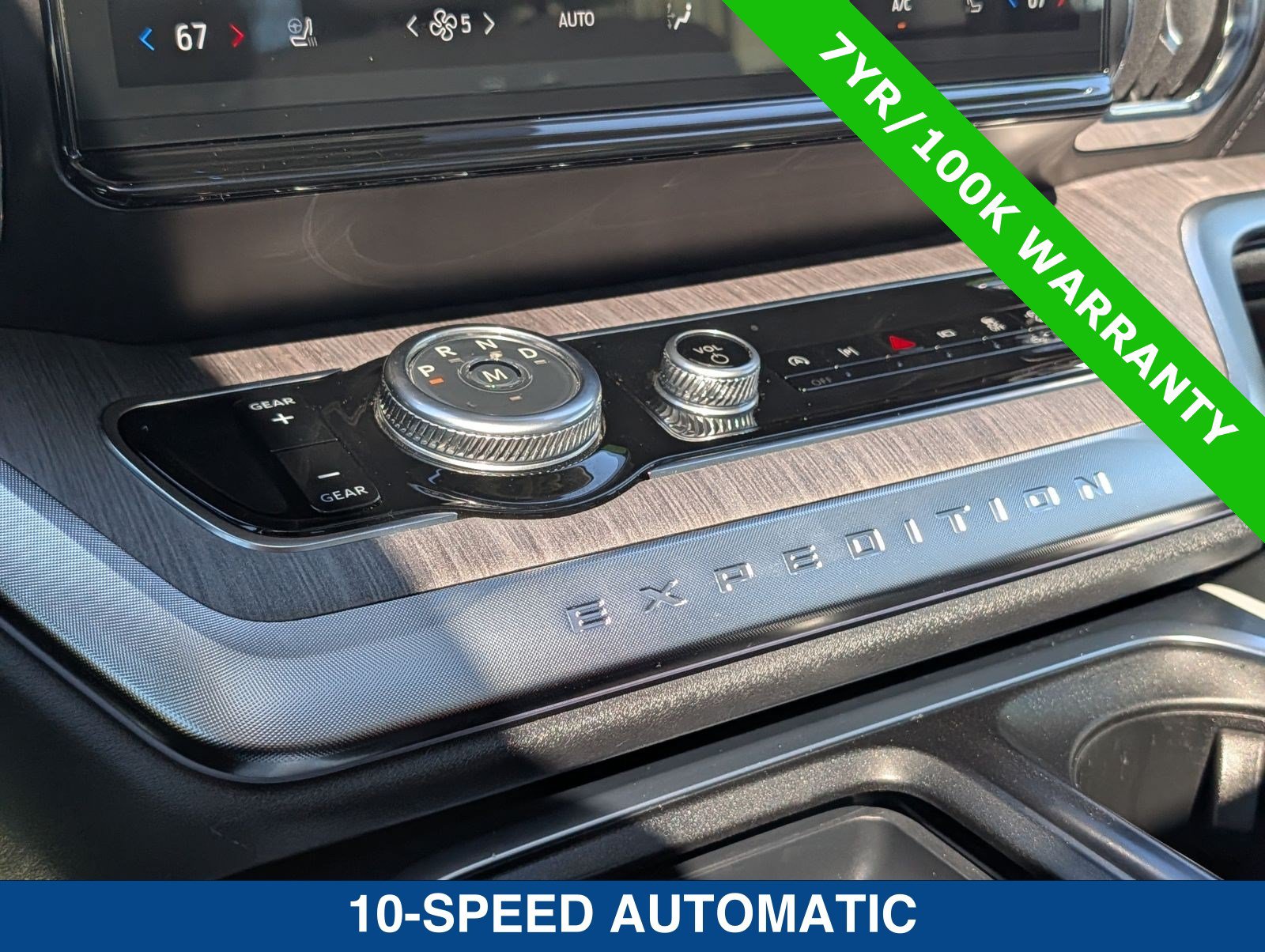 Used 2025 Ford Expedition Platinum w/ Platinum Ultimate Package AWD/4WD image 34