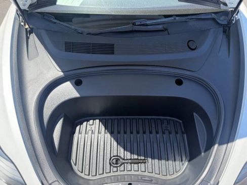 Used 2022 Tesla Model 3 Standard Range RWD image 10