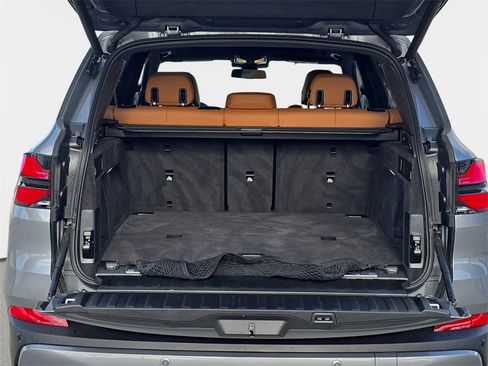 Used 2025 BMW X5 xDrive50e image 14