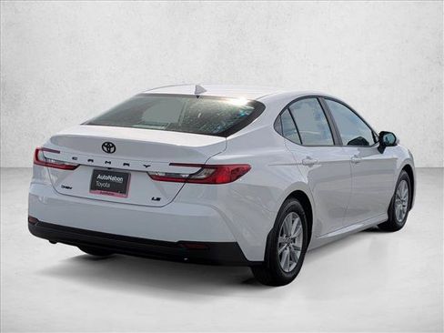 Used 2026 Toyota Camry LE w/ Convenience Package FWD image 5