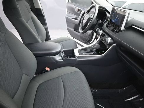 Used 2025 Toyota RAV4 LE FWD image 21