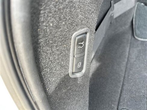 Used 2019 Maserati Levante S GranSport AWD/4WD image 32