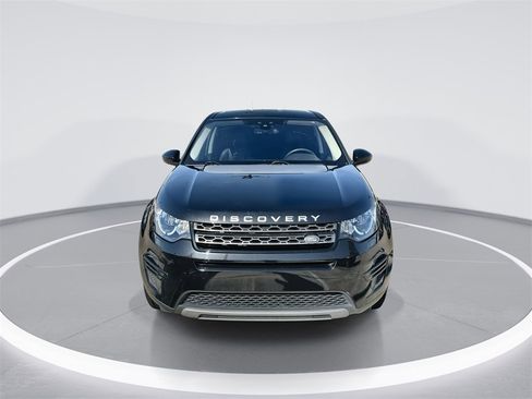 Used 2019 Land Rover Discovery Sport SE image 3