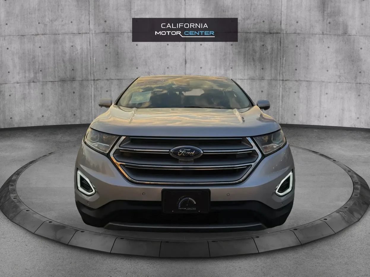 Used 2017 Ford Edge Titanium w/ Equipment Group 302A AWD/4WD image 2