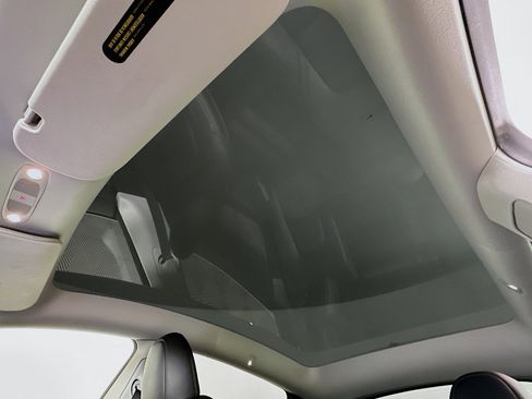 Used 2023 Tesla Model Y Long Range image 24