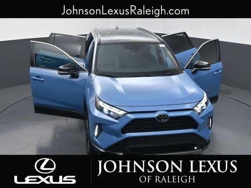 Used 2025 Toyota RAV4 XSE w/ Weather Package AWD/4WD image 34