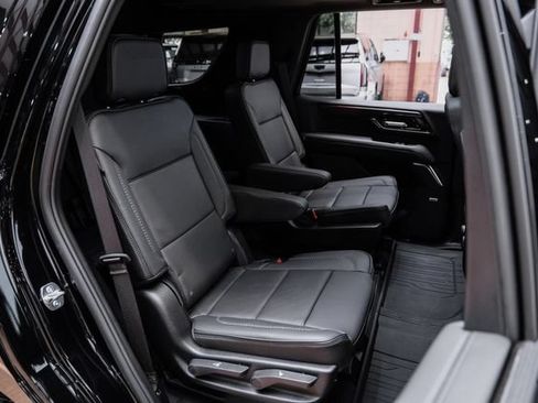 Used 2026 GMC Yukon Denali w/ Sun & Power Step Package AWD/4WD image 68