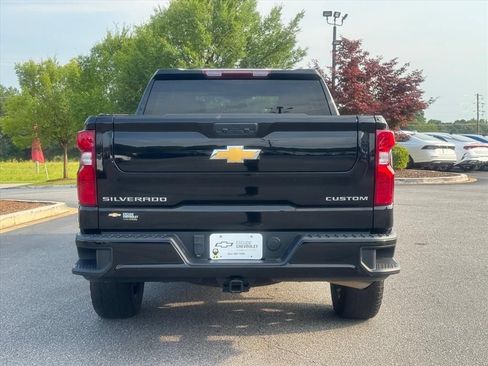 Used 2024 Chevrolet Silverado 1500 Custom AWD/4WD image 4