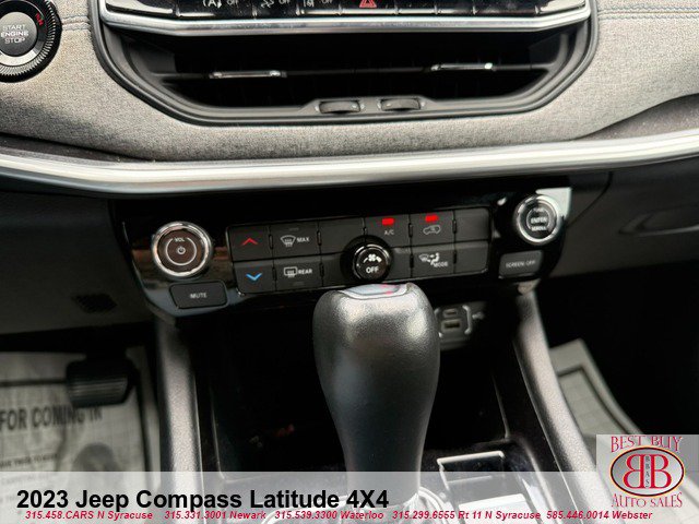 Used 2023 Jeep Compass Latitude AWD/4WD image 15