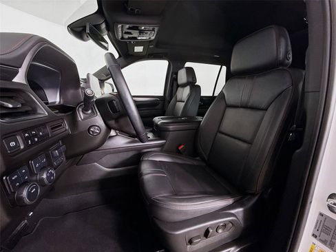 Used 2024 Chevrolet Tahoe RST w/ Luxury Package AWD/4WD image 23