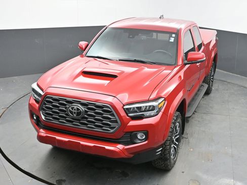 Used 2020 Toyota Tacoma TRD Sport image 30