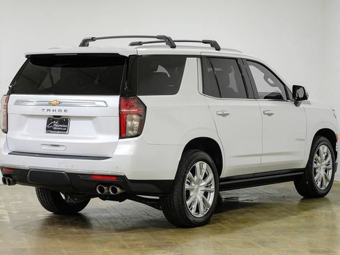 Used 2021 Chevrolet Tahoe High Country w/ Premium Package RWD image 8