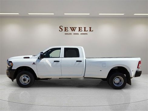 Used 2024 RAM 3500 Tradesman image 2