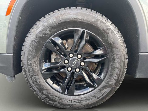 Used 2023 Chevrolet Traverse LT w/ Midnight/Sport Edition image 22